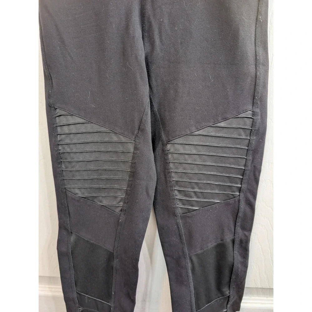 Alo Yoga Moto Leggings Womens Black High Waist Quilted Panels - Size XS